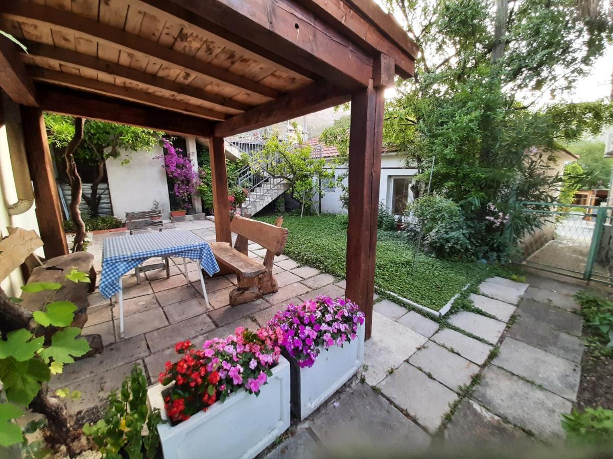Apartment Magazini Petrovac Екстериор снимка